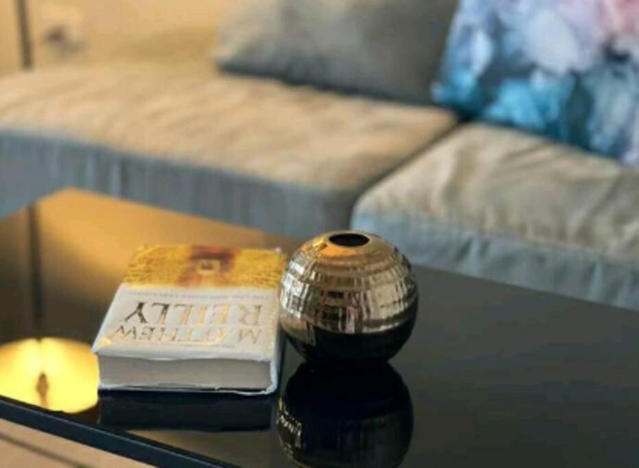 Base Central Pattaya Long Balcony King-Bed With Infinity Pool & Free Netflix! Exterior photo