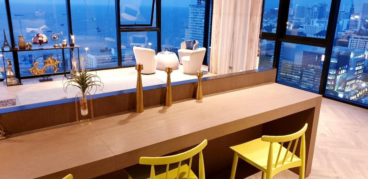 Base Central Pattaya Long Balcony King-Bed With Infinity Pool & Free Netflix! Exterior photo
