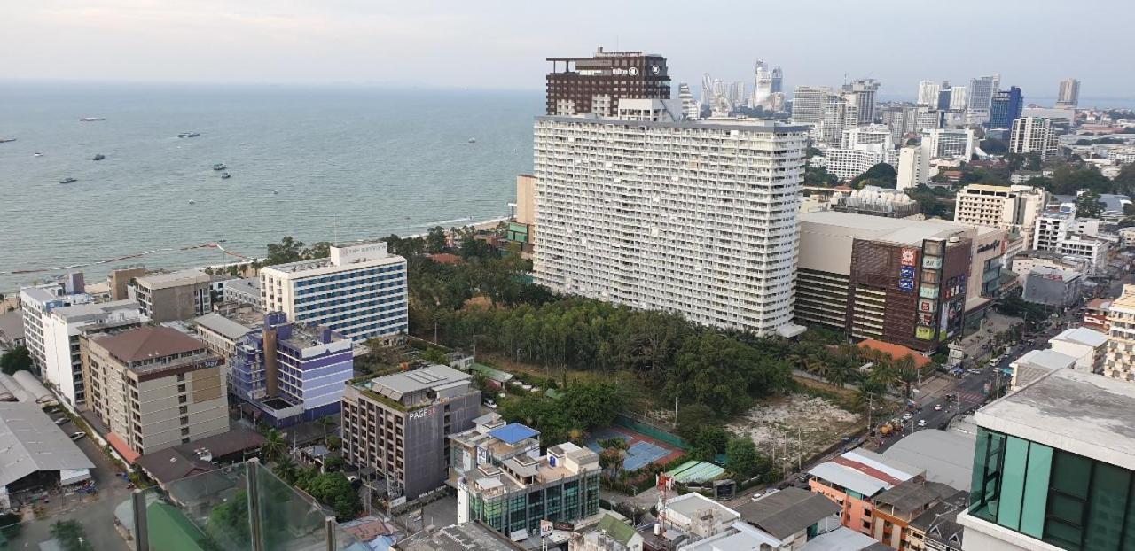 Base Central Pattaya Long Balcony King-Bed With Infinity Pool & Free Netflix! Exterior photo